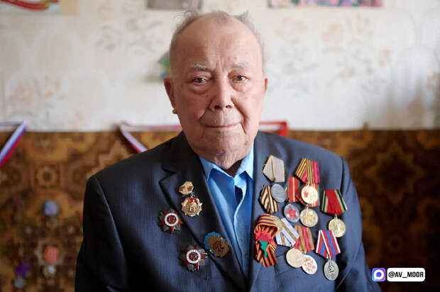 Поздравление со 102-летием со дня рождения от Александра Моора получил тюменский ветеран
