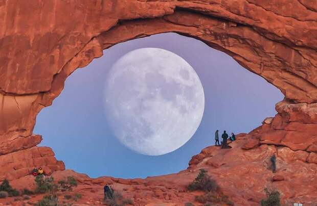 14 великолепных работ фотографа, который охотится за Луной 14 великолепных работ фотографа, который охотится за Луной