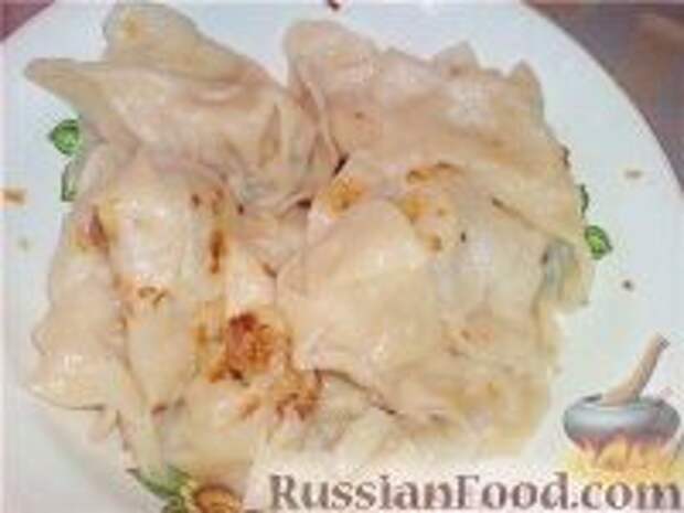 Фото к рецепту: Вареники с капустой (картошкой)