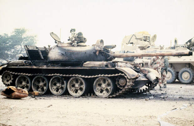 Иракский Type 69-II, являющийся незначительной модернизацией советского Т-55. Несмотря на встречу с Т-72, большинство танкового парка Ирака составляли подобные машины.