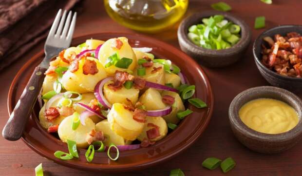 Рецепт картофеля с луком в горчичном соусе - пальчики оближешь