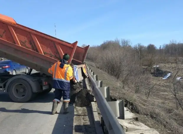 Асфальт на Щекинском шоссе Тулы отремонтируют за десять дней