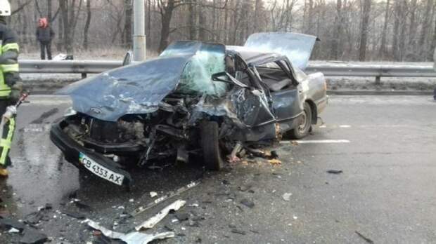 В свою очередь, водитель Mitsubishi был госпитализирован в больницу с травмой головы.