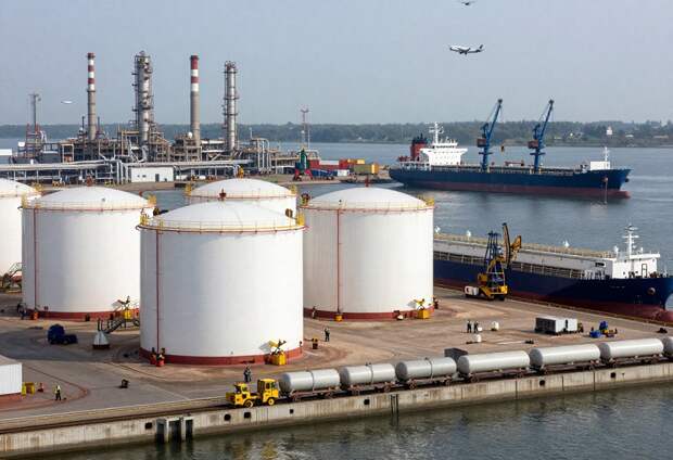 Кабмин России допускает возобновление запрета на экспорт топлива в будущем