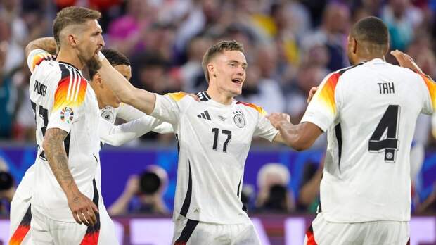 Германия одерживает самую крупную победу в истории чемпионатов Европы над Шотландией со счетом 5:1