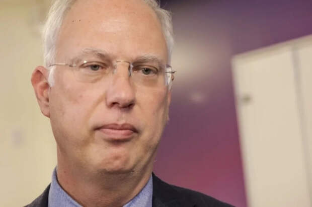 Дмитриев поиронизировал над прослушкой в освежителе воздуха нардепа Киселя