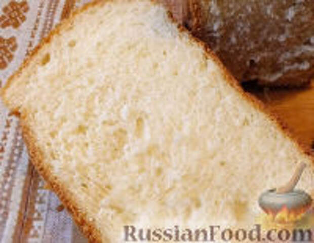 Фото к рецепту: Воздушный пшеничный хлеб с манкой (в хлебопечке)