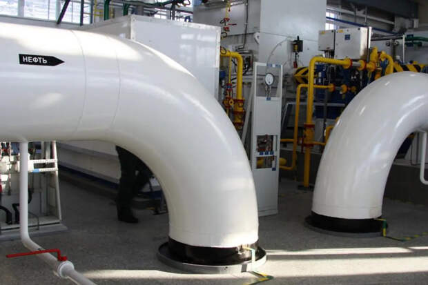 Киев продолжает блокировать поставки нефти в Европу по нефтепроводу «Дружба»