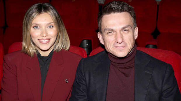 «Зимние каникулы»: Регина Тодоренко опубликовала фото с сыном от Влада Топалова