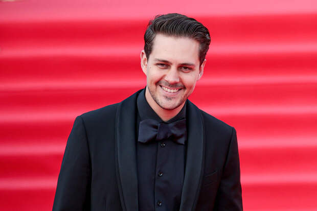 РИА Новости: Бикович за один съемочный день получает гонорар в 2 млн рублей