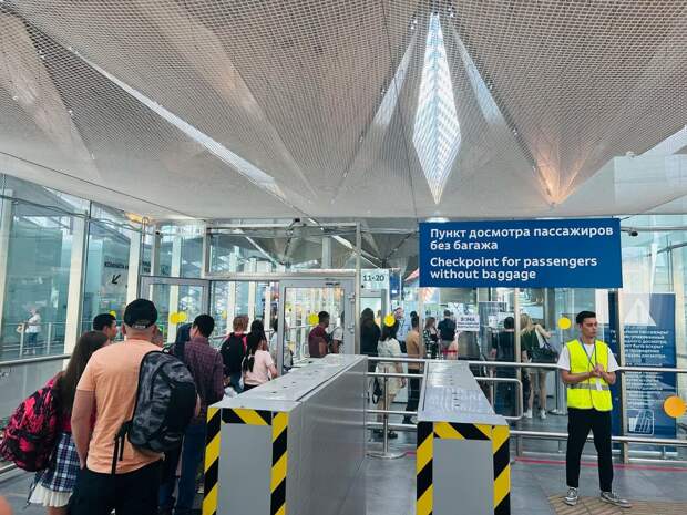 Аэропорт Пулково в Петербурге возобновляет работу в штатном режиме