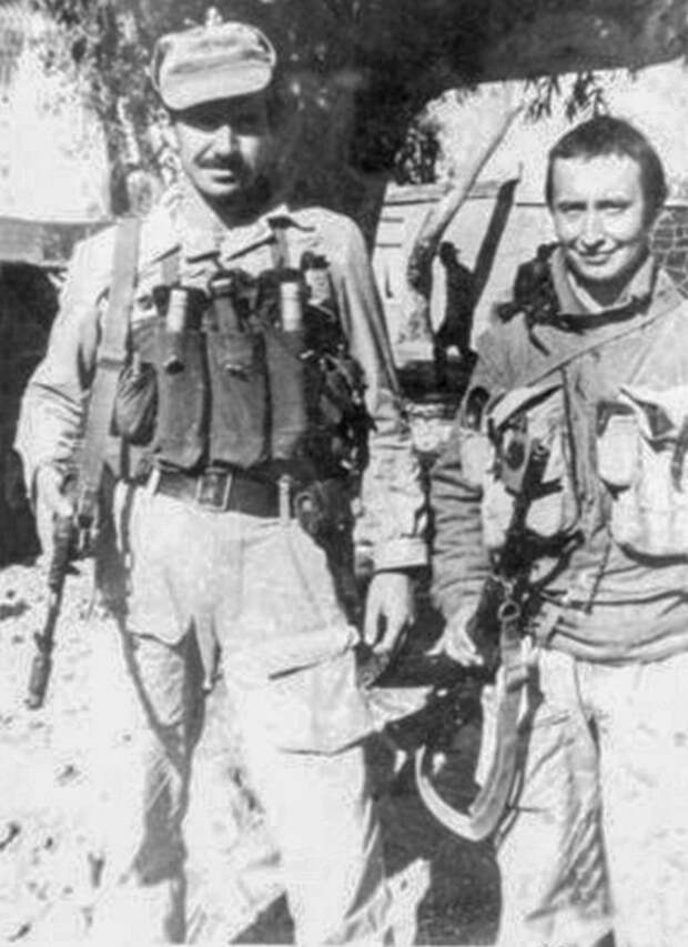 Слева Бекоев Павел Викторович,погиб 18.03.1986г.(Газни),справа-ст.л-т Турусумбаев Игорь Владимирович,погиб 12.02.1985г. афганистан, война, история, факты
