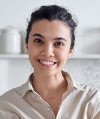 Реконструкция квартиры с классическим декором и пастельной палитрой