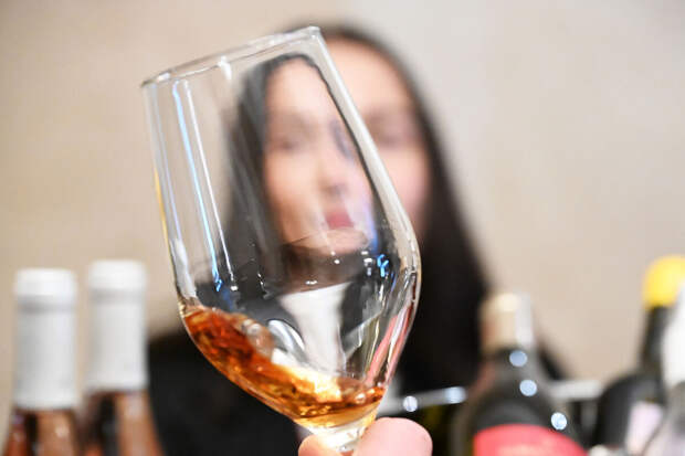 Врач Игумнов: ежедневный прием алкоголя вызывает психическую зависимость