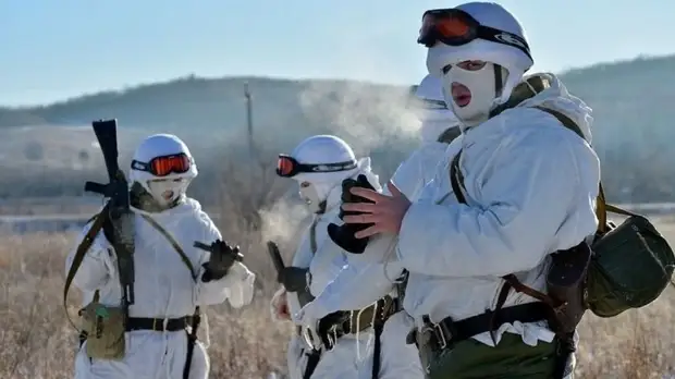 Мотострелки ЗВО провели учения в Ленобласти