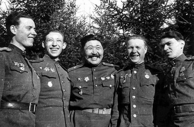 Группа Героев Советского Союза 5-й армии.jpeg