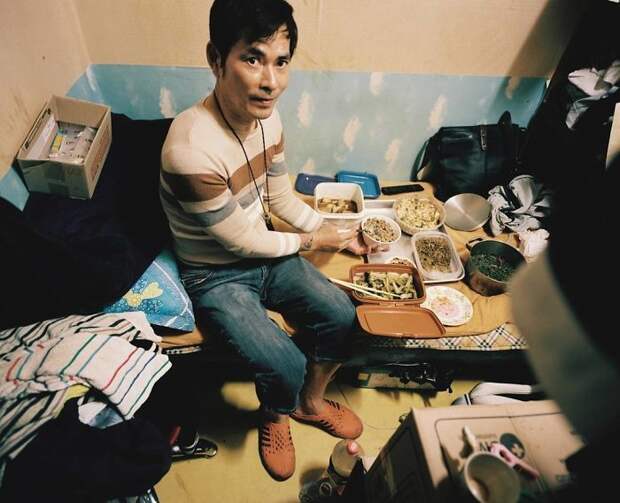 Южнокорейский фотограф показывает, как живут бедняки в гошителе