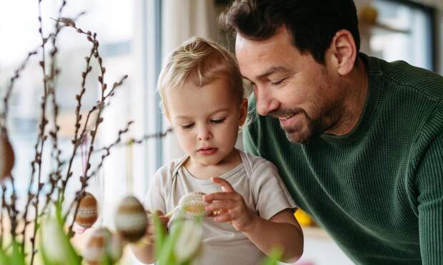 Стоит ли брать ребенка на ночную Пасхальную службу: мнение священника