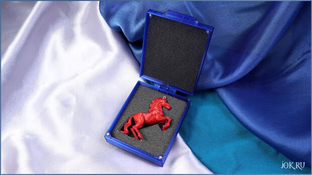 фигурки лошадок, новогодний декор