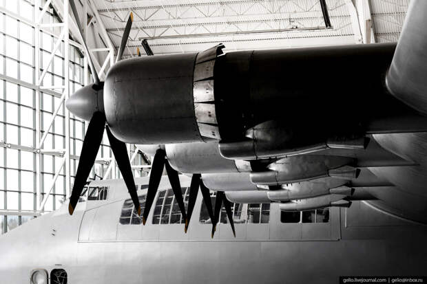 Hughes H-4 Hercules