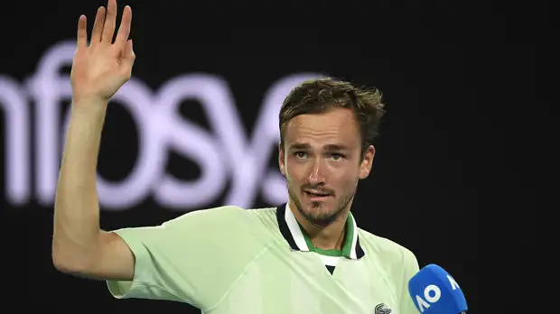 Медведев высказался о негативной реакции болельщиков на его слова о Джоковиче