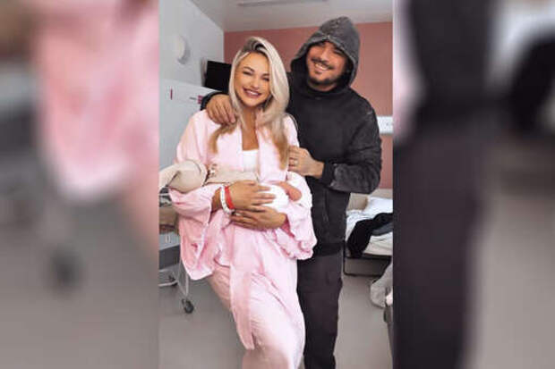 Воссоединившиеся рэпер Птаха и модель Реутова стали родителями во второй раз