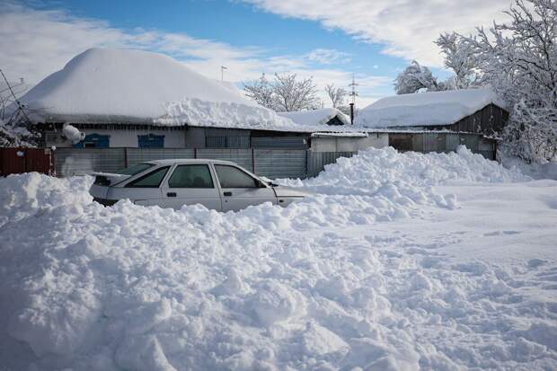 Передереев: режим ЧС ввели в Апшеронском районе Кубани из-за снегопада