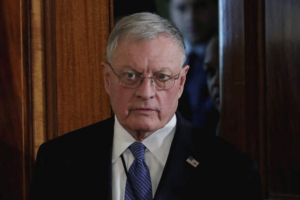 Экс-спецпосланник США по Украине Келлог устроился в консалтинговую фирму