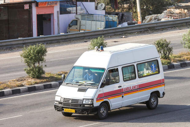 В Индии женщина проглотила булавку во время приступа эпилепсии