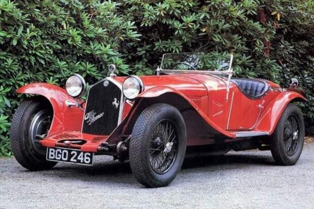 Задолго до того, как Энцо Феррари выпустил свой первый автомобиль той же марки, то есть перед Второй мировой войной, слава Италии распространилась по миру Alfa Romeo 8C.  Пока что Ле-Ман помнит 4 подряд победы этой машины в легендарных гонках - с 1931 по 1934 годы включительно. 