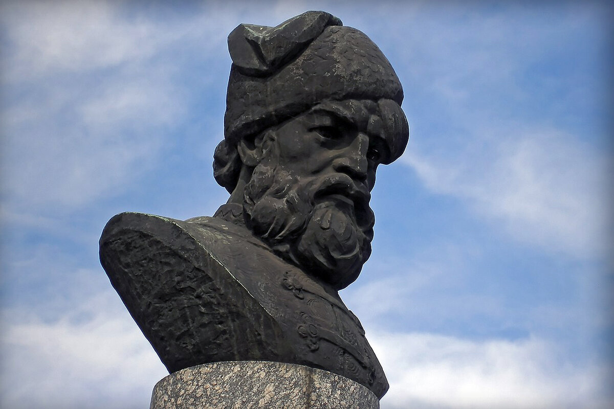 Памятник Кондратию Булавину в Бахмуте Памятник Кондратию Булавину в Бахмуте