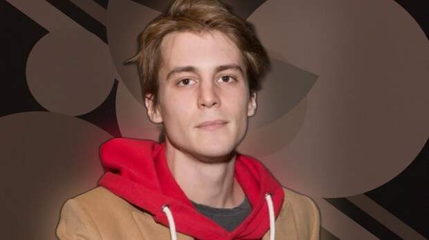 «Запирали в комнате на целый год»: как звёздный дед воспитывал Ивана Янковского и почему сын Кинчева уступил место красавице Пожарской