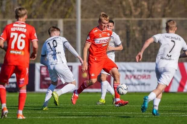 В Смоленске «Искра» провела дебютный матч