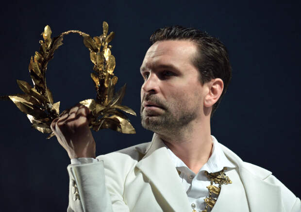 Виктор Добронравов рассказал о воспитании дочерей