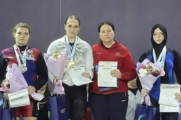 Спортсменка из Мариуполя стала второй на первенстве России по тяжелой атлетике