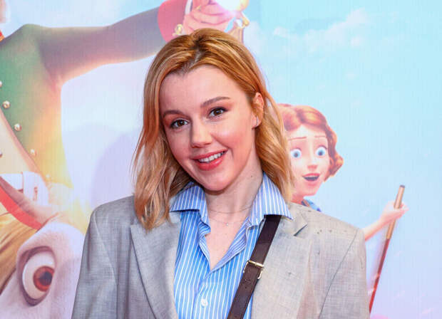 Сын — копия мамы, муж — копия Кейджа: Караулова удивила семейным кадром