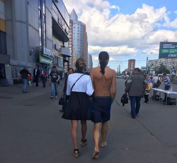 Модные персонажи на питерских улицах
