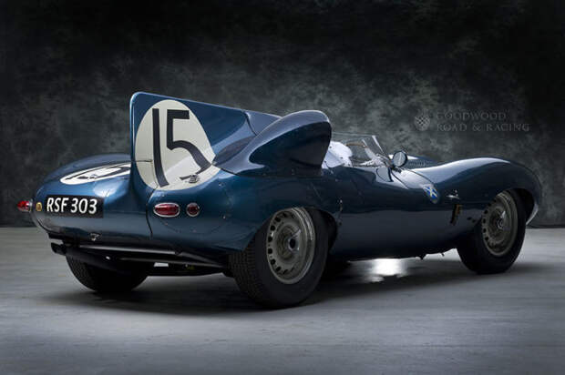 Jaguar D-Type №15 – победитель Ле-Мана 1956 года. | Фото: it.pinterest.com.