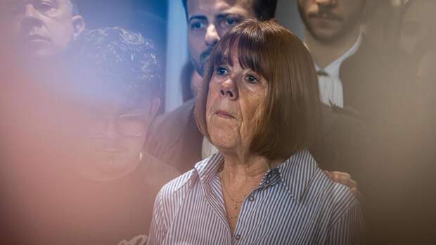 «Я не мертва»: что нового рассказала в мемуарах Жизель Пелико, выжившая в секс-рабстве у собственного мужа