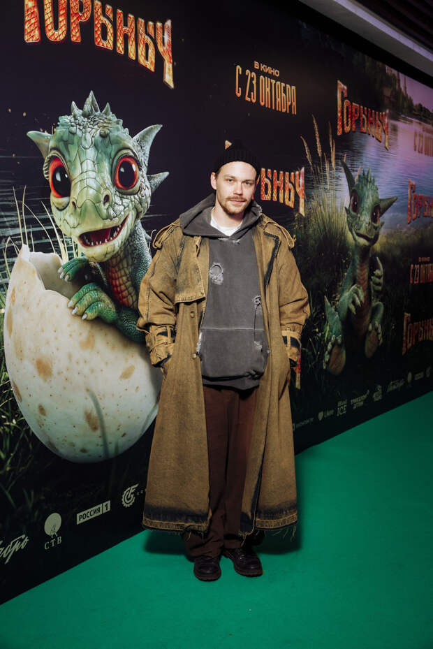 Чешуйчатый друг: Александр Петров, Ольга Дибцева и Сергей Маковецкий Чешуйчатый друг: Александр Петров, Ольга Дибцева и Сергей Маковецкий