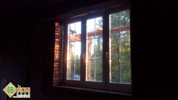 Деревянные окна с раскладкой в Звенигороде