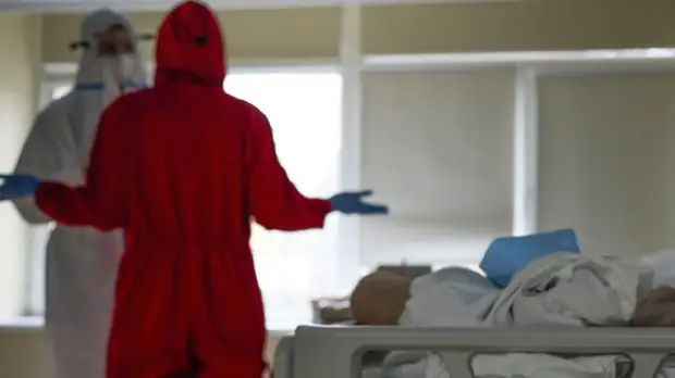 В Крыму заявили о неизбежности коллапса без активной вакцинации от COVID-19