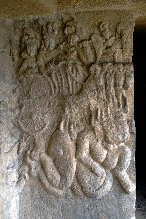 Пещерный буддистский монастырь Бхаджа (Bhaja caves)