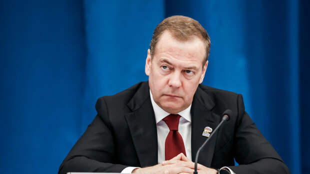 Медведев предрёк страшный конец истории Западу из-за финансирования Киева