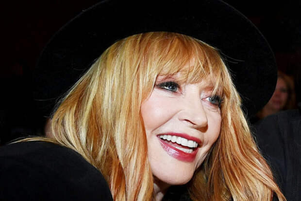 Как селфи без макияжа сделали Аллу Пугачеву звездой соцсетей