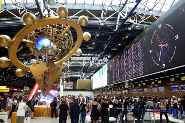 Около 290 рейсов были задержаны в Шереметьево и Внуково