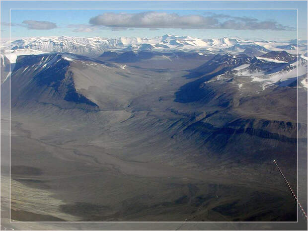 Как выглядят оазисы Антарктиды - островки «тропиков» в стране вечных льдов ﻿Как выглядят оазисы Антарктиды - островки «тропиков» в стране вечных льдов