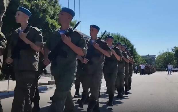 В России отмечают день Воздушно-десантных войск