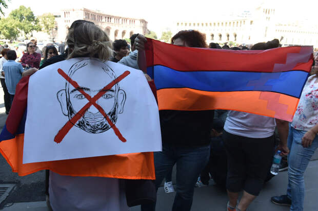 МВД Армении: полиция задержала 273 участника акций протеста