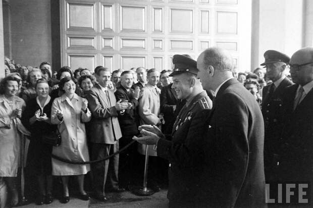 Как Юрий Гагарин в одиночку покорил чопорную Англию